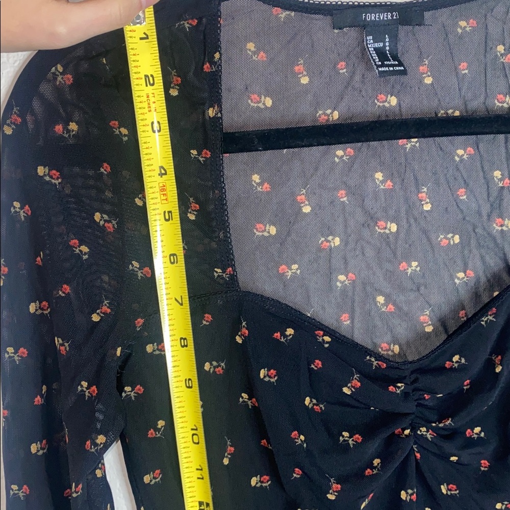 🛍️Sheer floral long sleeved top with red and yellow flower details! - Picture 3 of 6